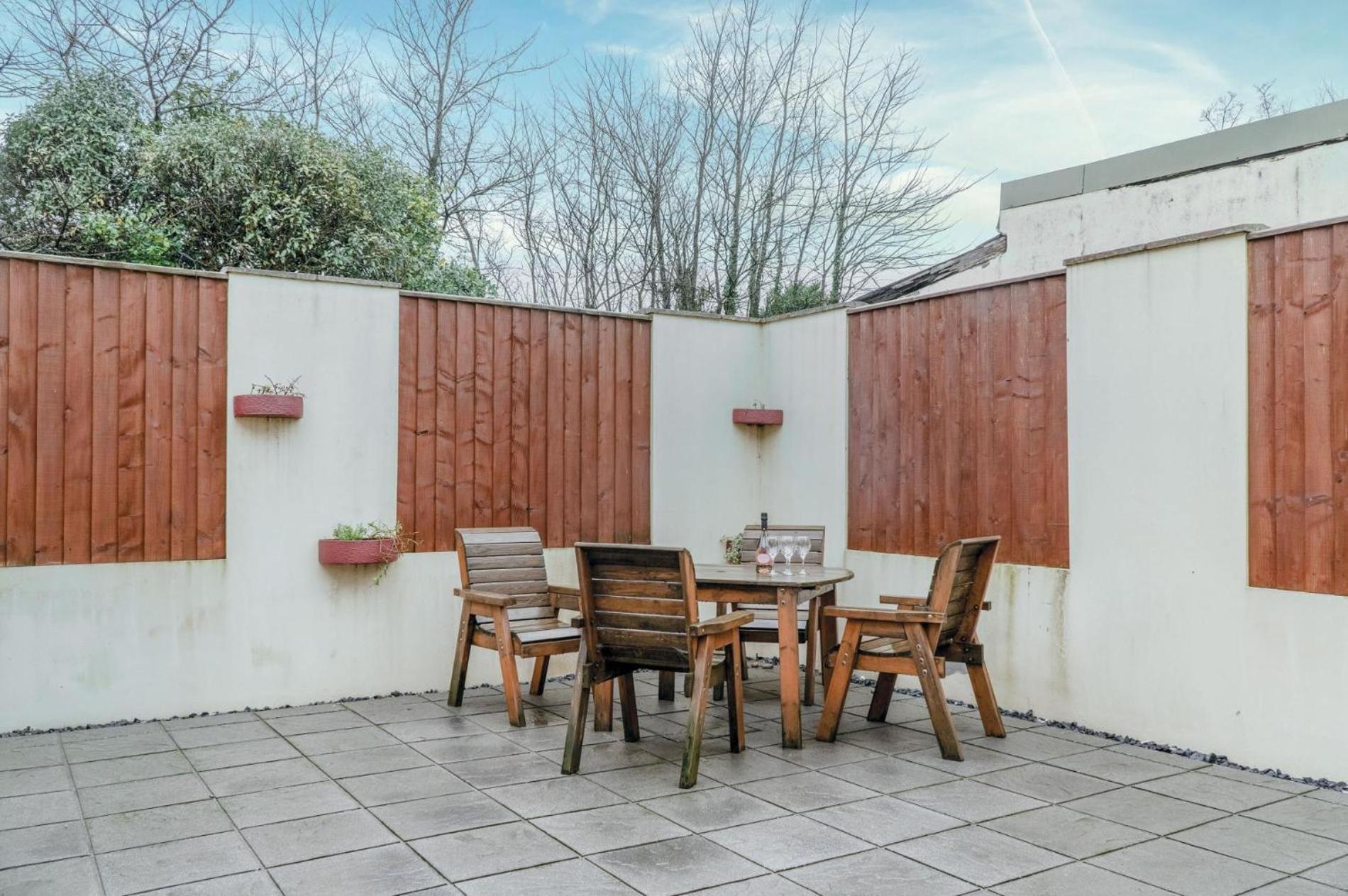 The Brambles - 2 Bedroom Cottage - Llanteg المظهر الخارجي الصورة